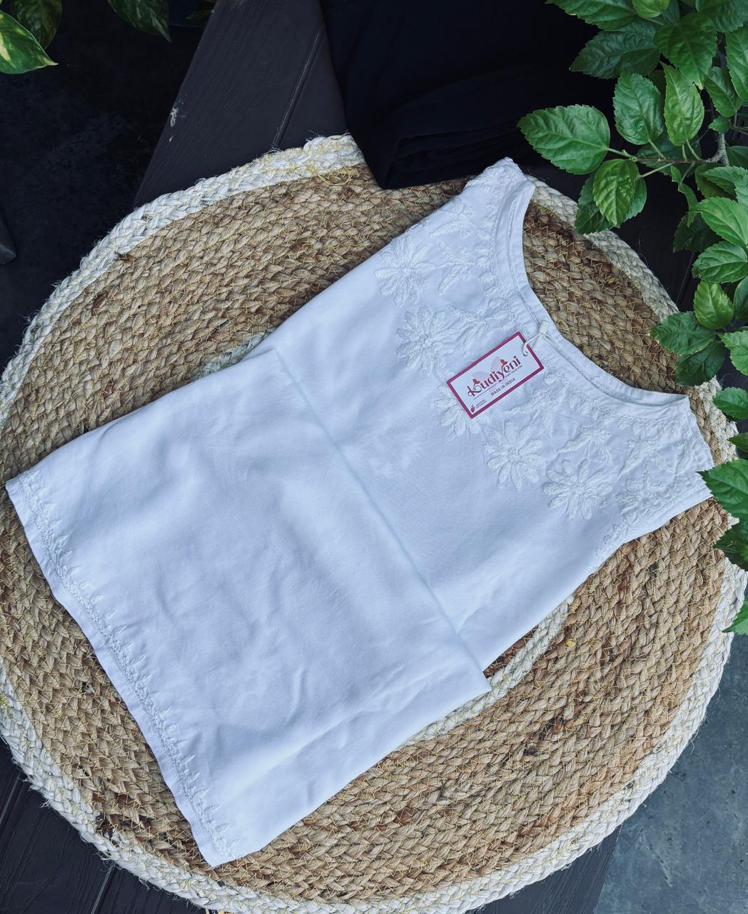 Zeba Cuts- White